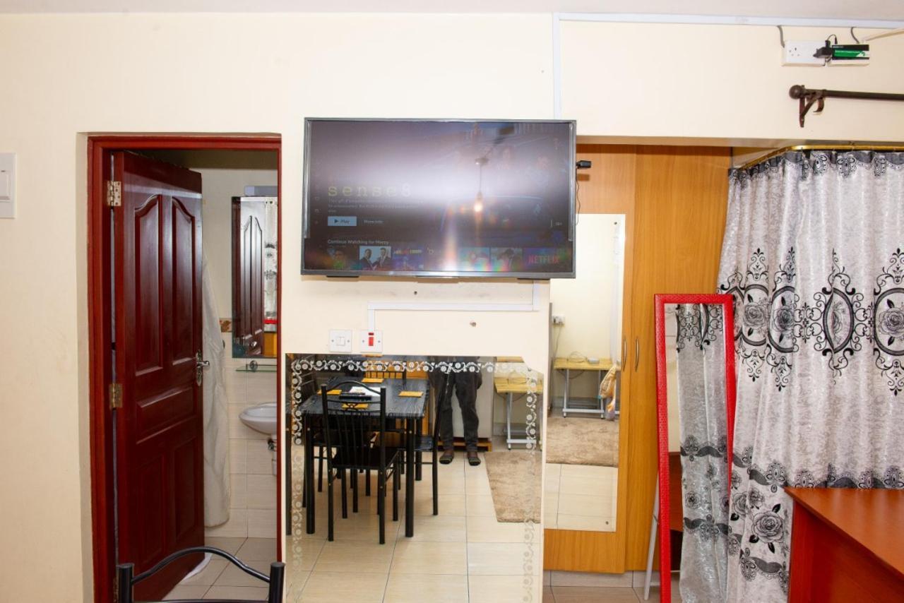 Mercy-Phillips Apartments Located At Eagle Tower Building Nairobi City Centre Luaran gambar