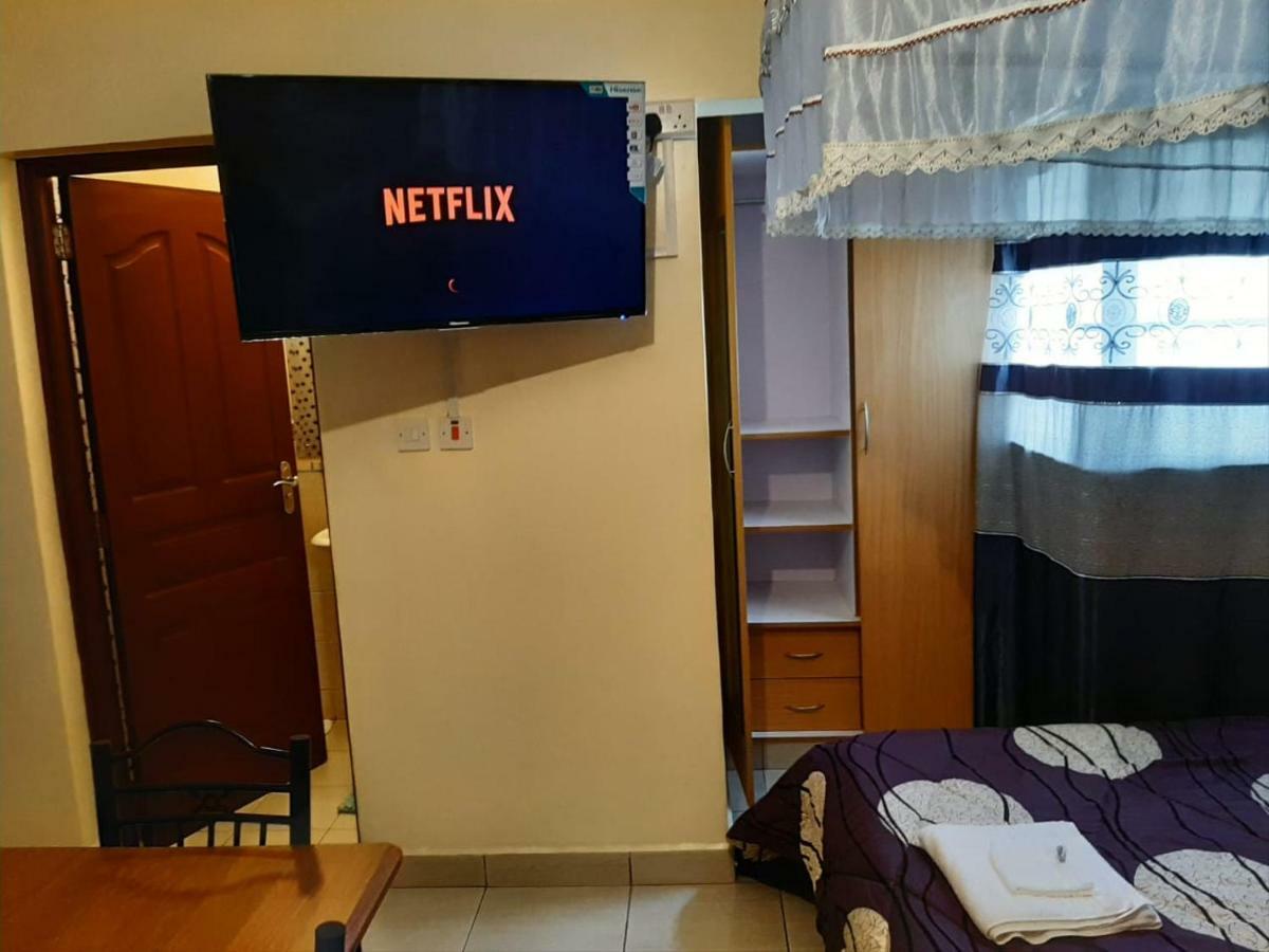 Mercy-Phillips Apartments Located At Eagle Tower Building Nairobi City Centre Luaran gambar