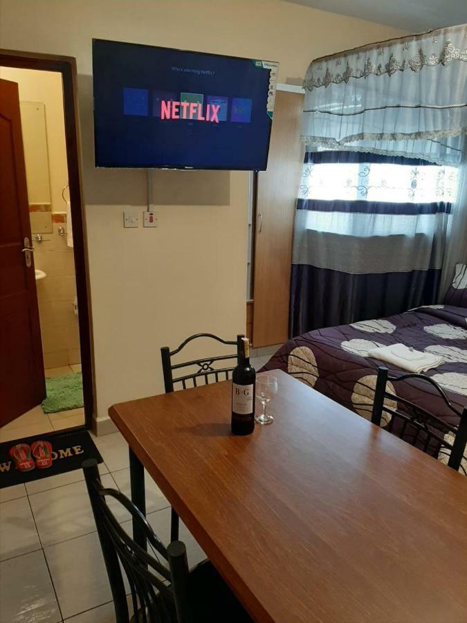 Mercy-Phillips Apartments Located At Eagle Tower Building Nairobi City Centre Luaran gambar