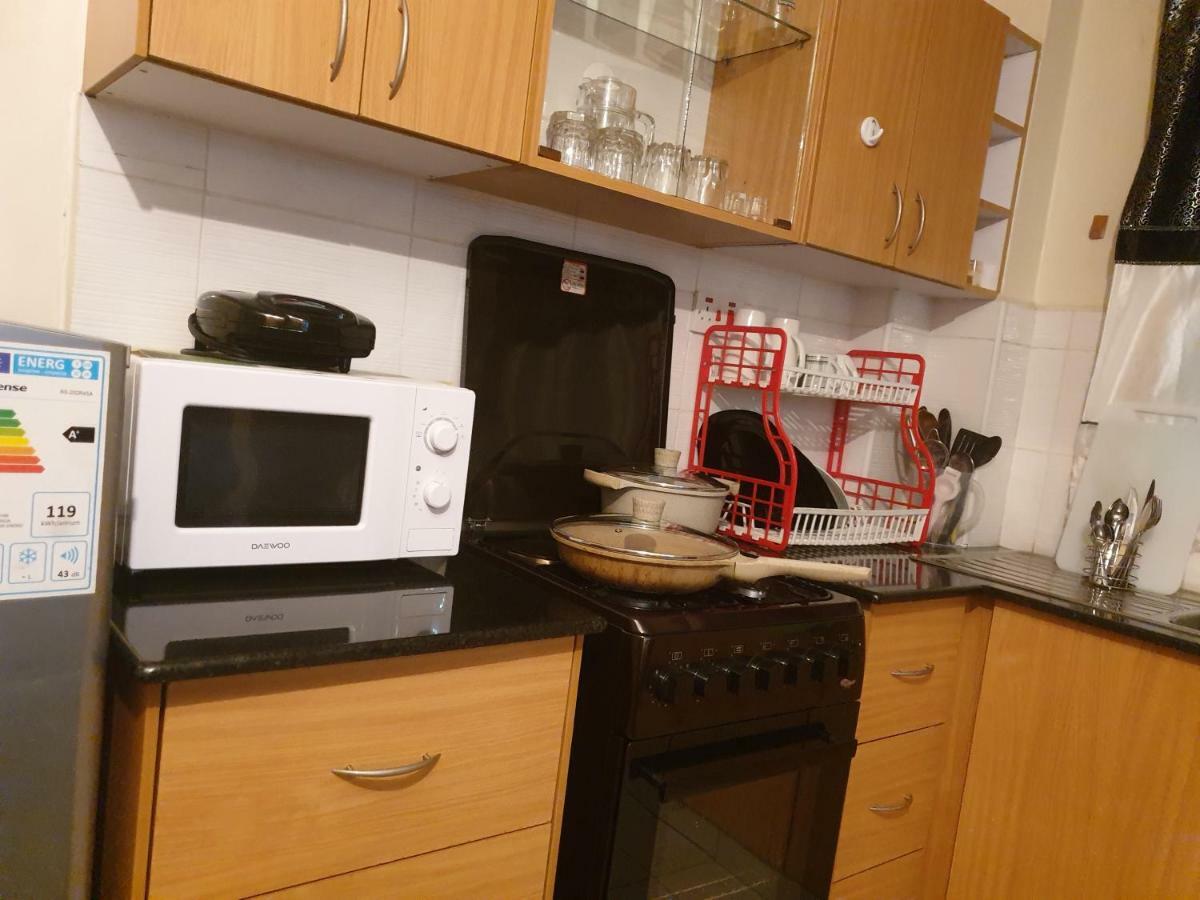 Mercy-Phillips Apartments Located At Eagle Tower Building Nairobi City Centre Luaran gambar