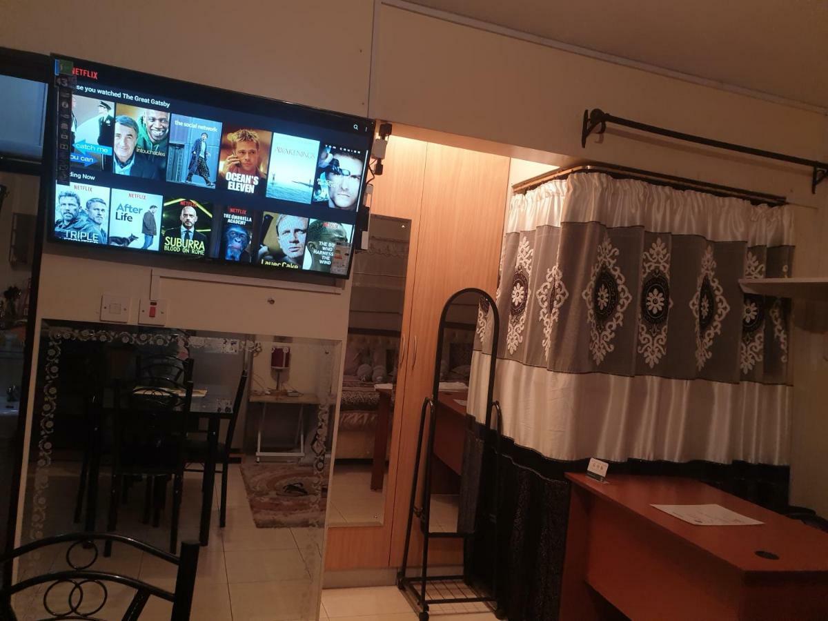 Mercy-Phillips Apartments Located At Eagle Tower Building Nairobi City Centre Luaran gambar